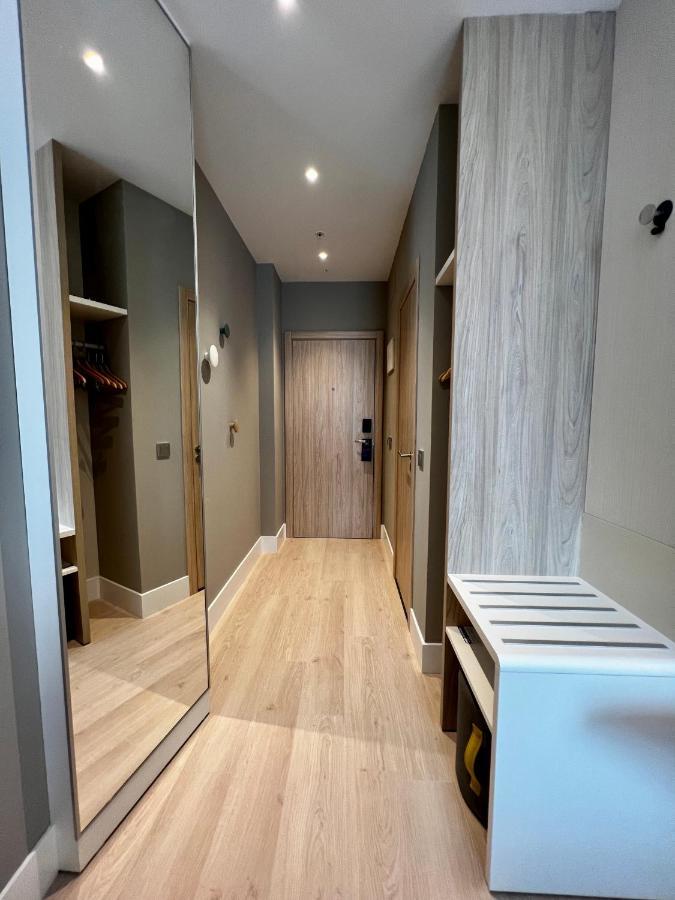 Holiday Inn Express - Madrid - Airport By Ihg Exterior photo
