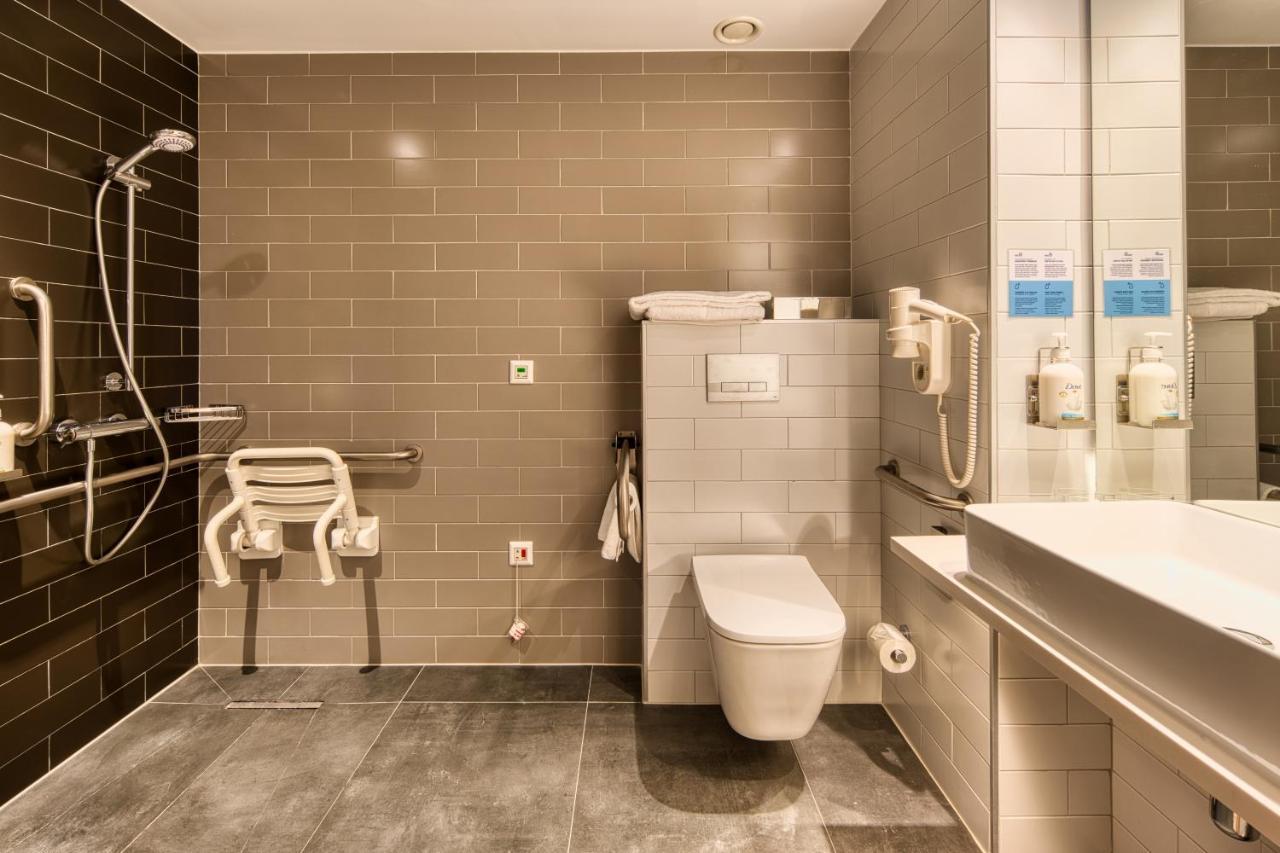 Holiday Inn Express - Madrid - Airport By Ihg Exterior photo