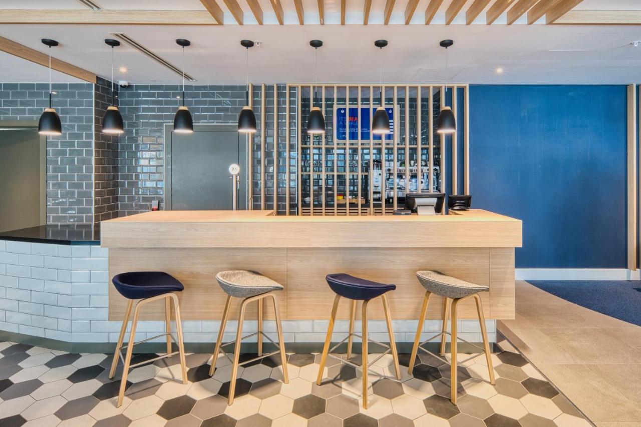 Holiday Inn Express - Madrid - Airport By Ihg Exterior photo